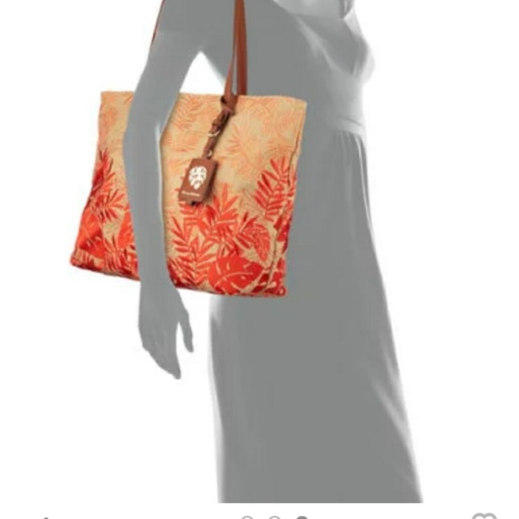 Tommy Bahama Palm Beach Linen Tote - Picture 3 of 8